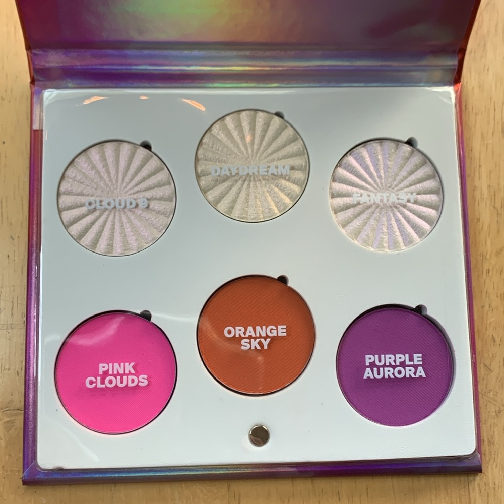 OFRA Head in the Clouds Mini Mix Face Palette